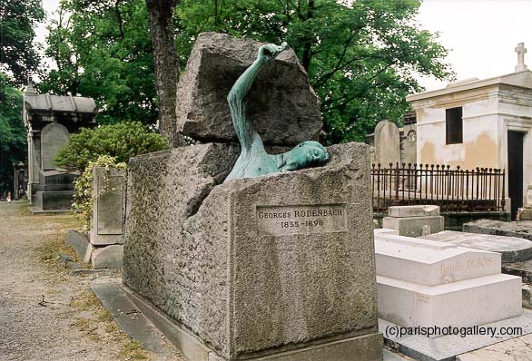 Père Lachaise 24